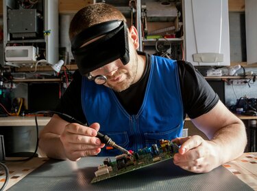 Recht auf Reparatur sicher umsetzen: TÜV-Verband fordert unabhängige Prüfungen und klare Verbraucherinfos