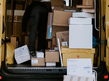 TÜV-Verband begrüßt Abgabe auf Kleinsendungen – mehr Kontrollen und Drittprüfung nötig